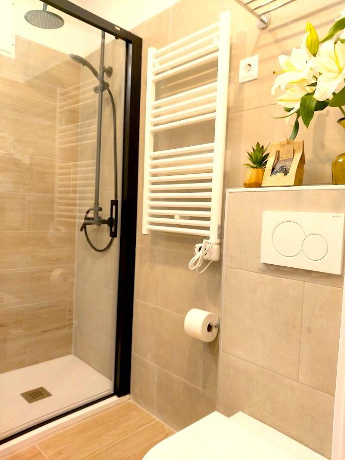 Apartamento Nuevo Y Reformado Al Lado De La Gran Via Madrilena Kültér fotó